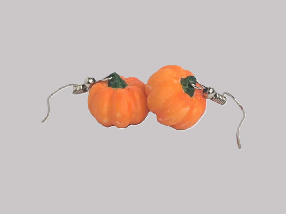 Mini Halloween Pumpkin Earrings – Festive Plastic Earrings for Halloween Fun