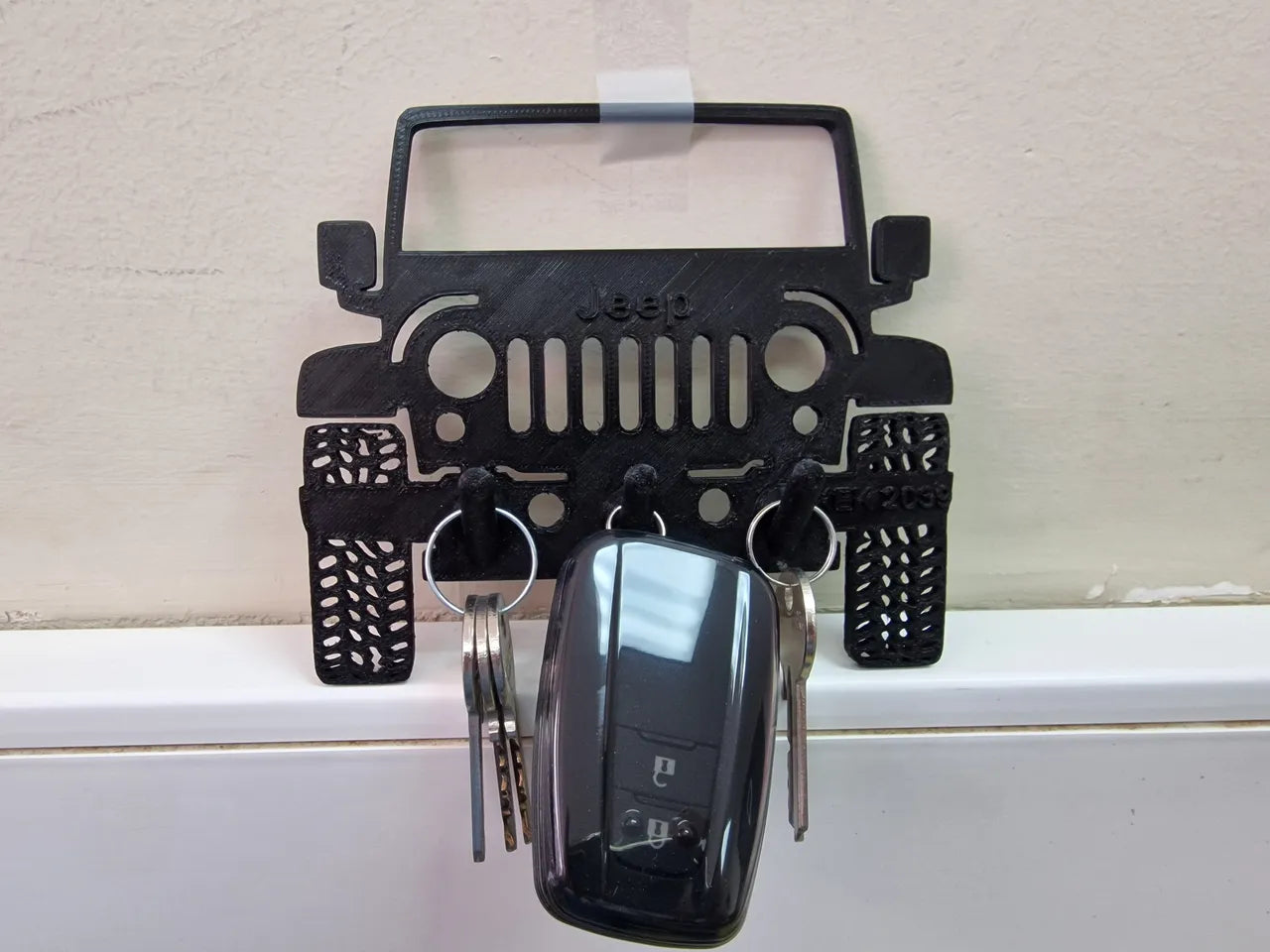 Jeep Wrangler Key Holder : Rugged and Stylish Key Organizer - Black