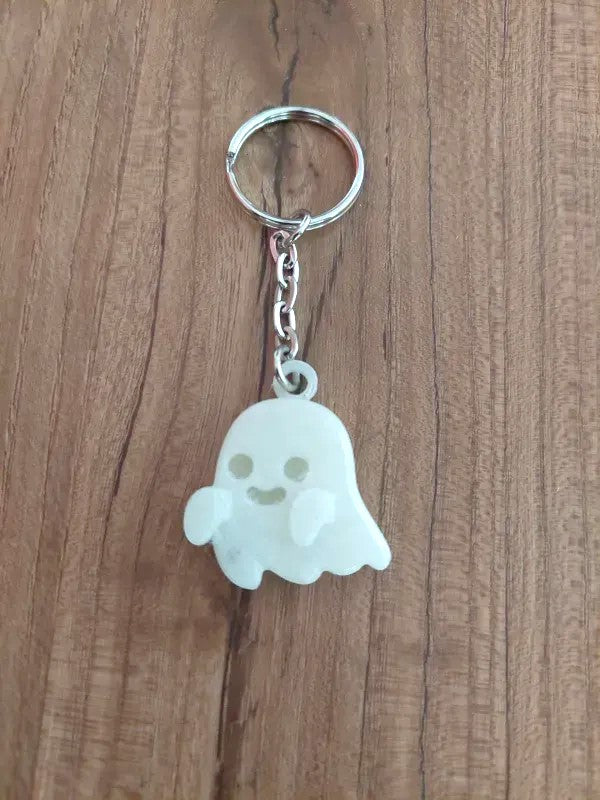 Cute Ghost Boo Keychain for Halloween Gift - Spooky & Cute Keychain Gift