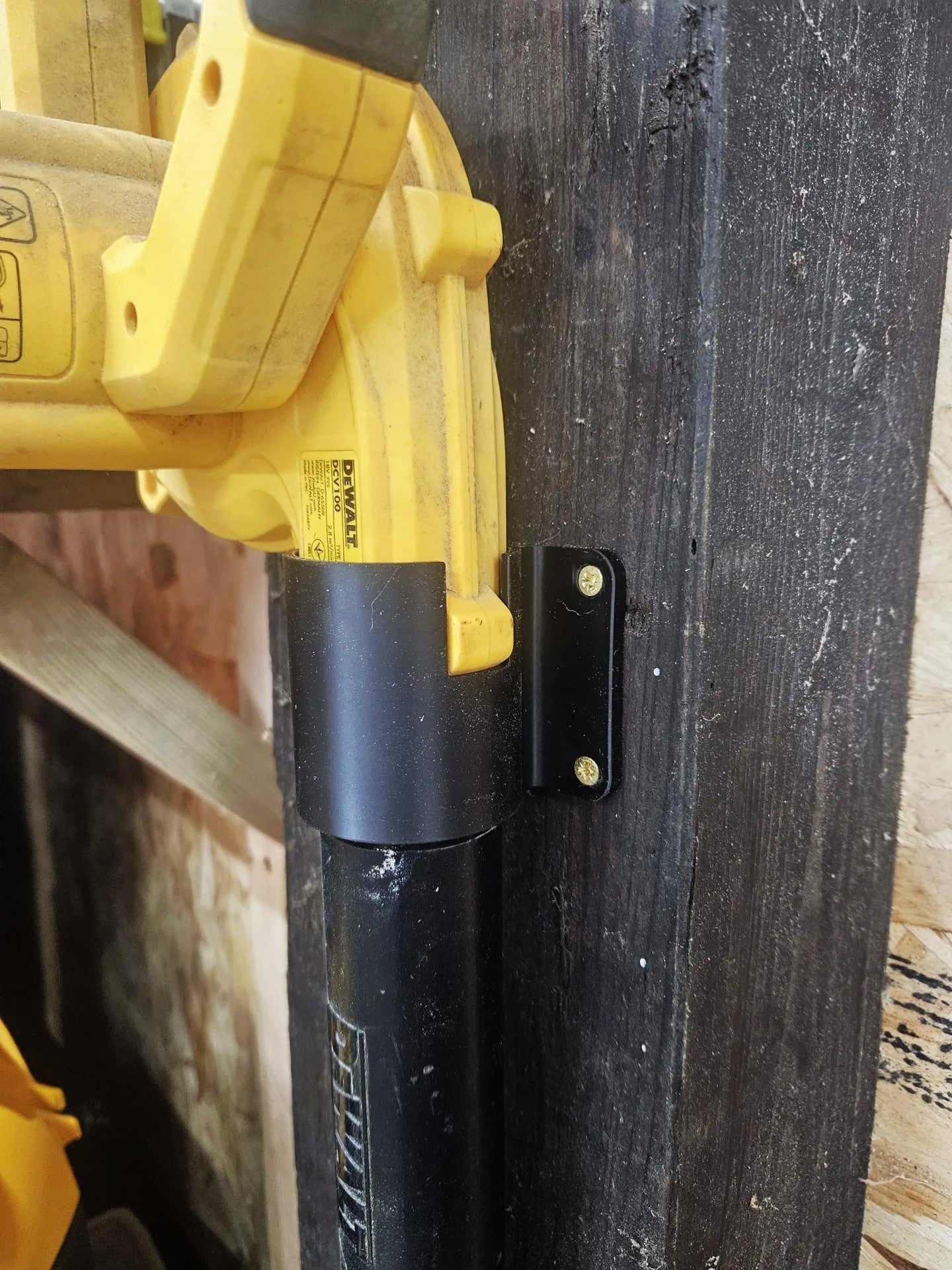 DeWalt DCE100 20V, 18V Blower Wall Mount – Secure Plastic Holder for Compact
