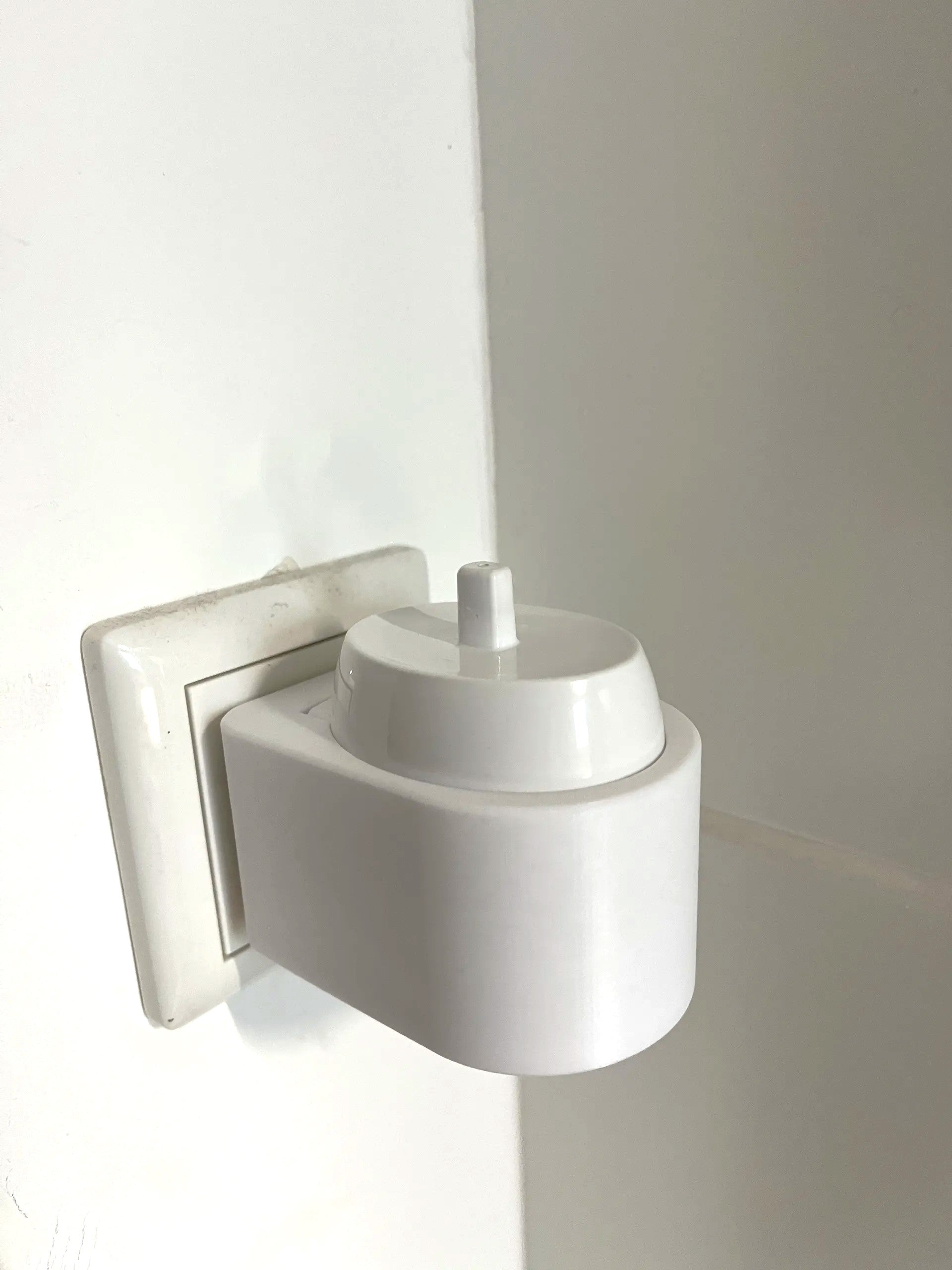 Oral-B Braun Electric Toothbrush Charger Holder – Wall Mount Organizer for Bathroom