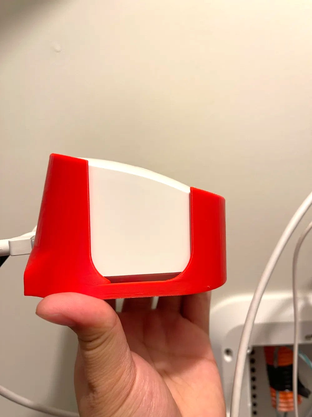 Eero 6+ Wall Mount – Sturdy Plastic Bracket for a Clean and Space-Saving Mount