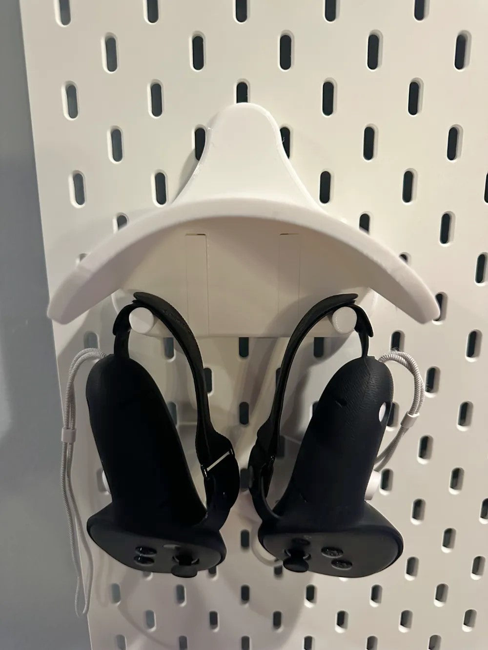 Meta Quest 2, 3 Mount for Ikea Skadis –Controller Headphone Holder for Pegboard