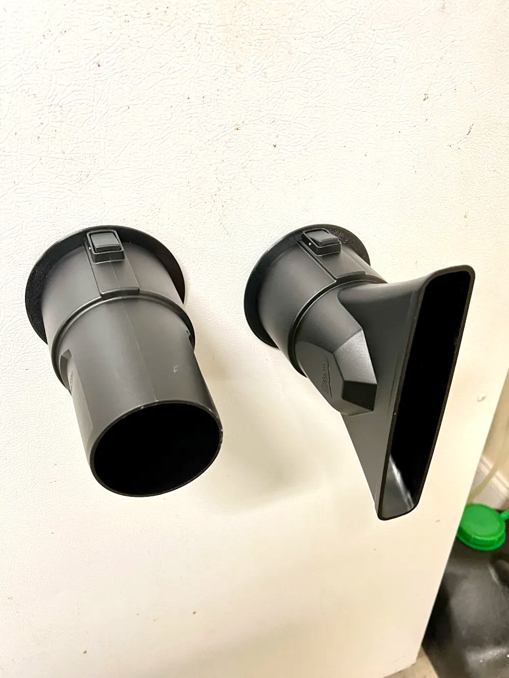 Milwaukee M18 2824 Blower Nozzle Wall Mount – Secure & Organized Storage- Black