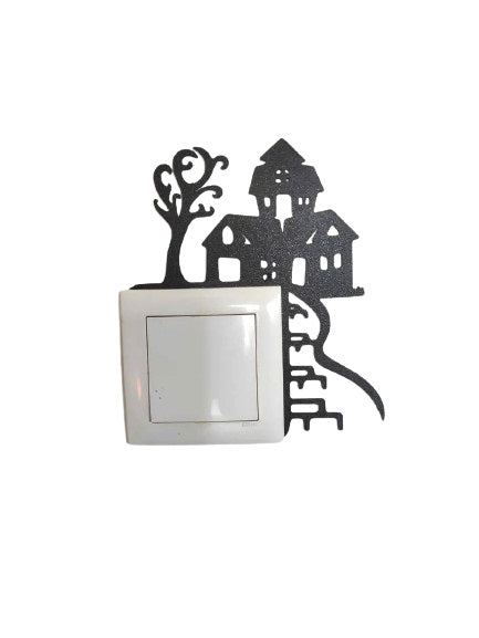 Halloween Door Corner - House Themed Plastic Decoration for Halloween