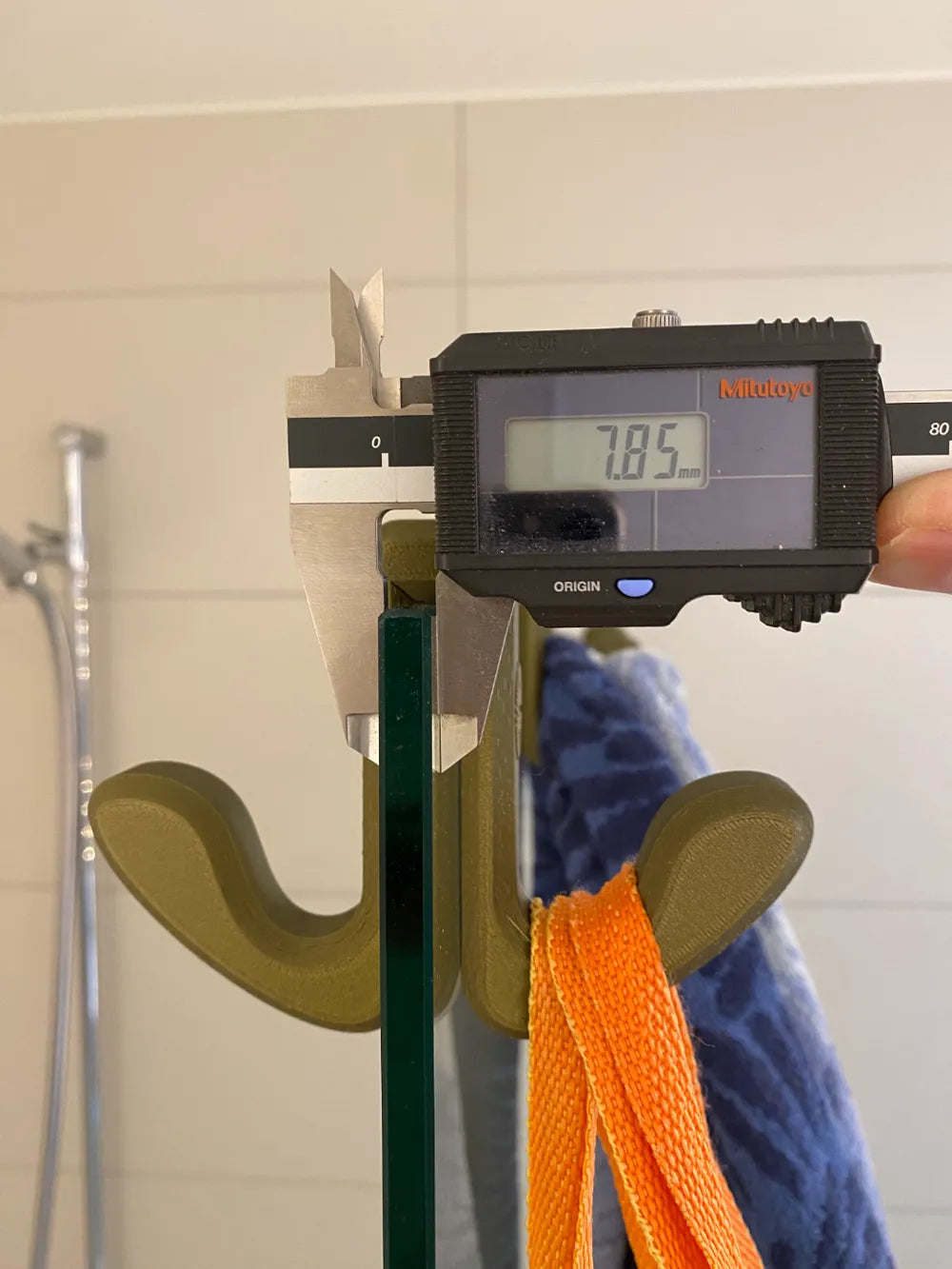 2 pcs Ultra Strong Shower Hook – Double-Sided Bathroom Hanger for 8mm Glass
