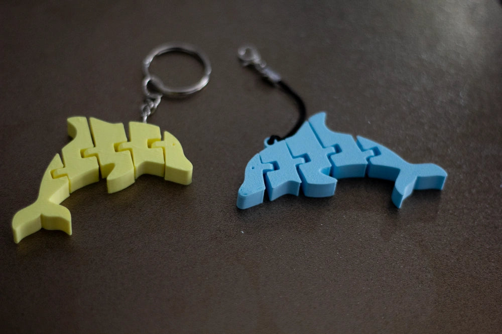 Flexi Dolphin Keychain Articulated keychain (Random Colors)