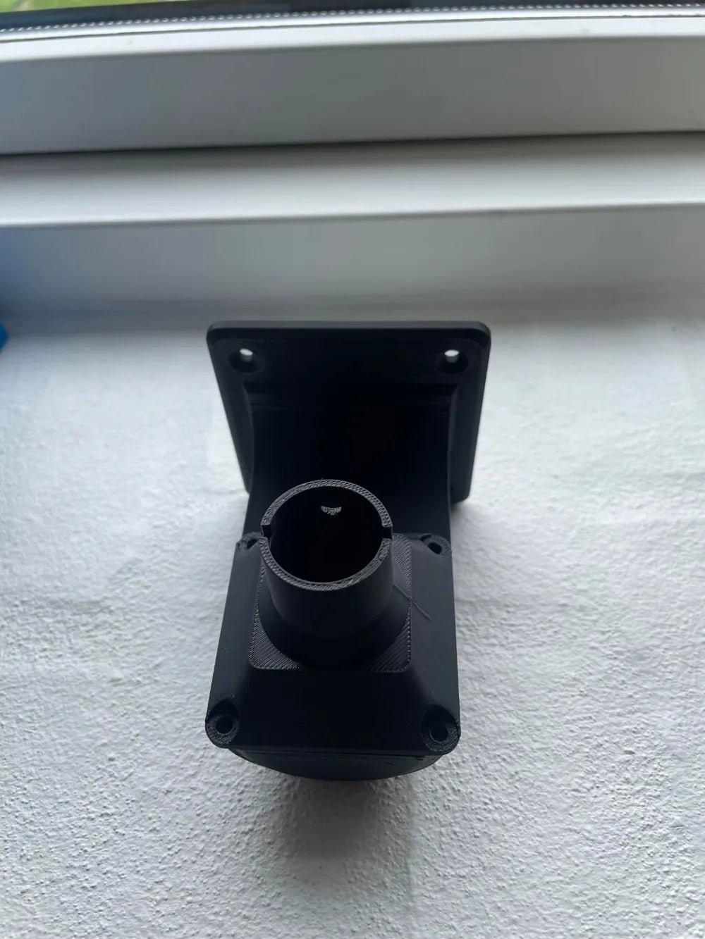 Segway Navimow GPS 90° Wall Mount – Durable Outdoor Bracket by Golden4