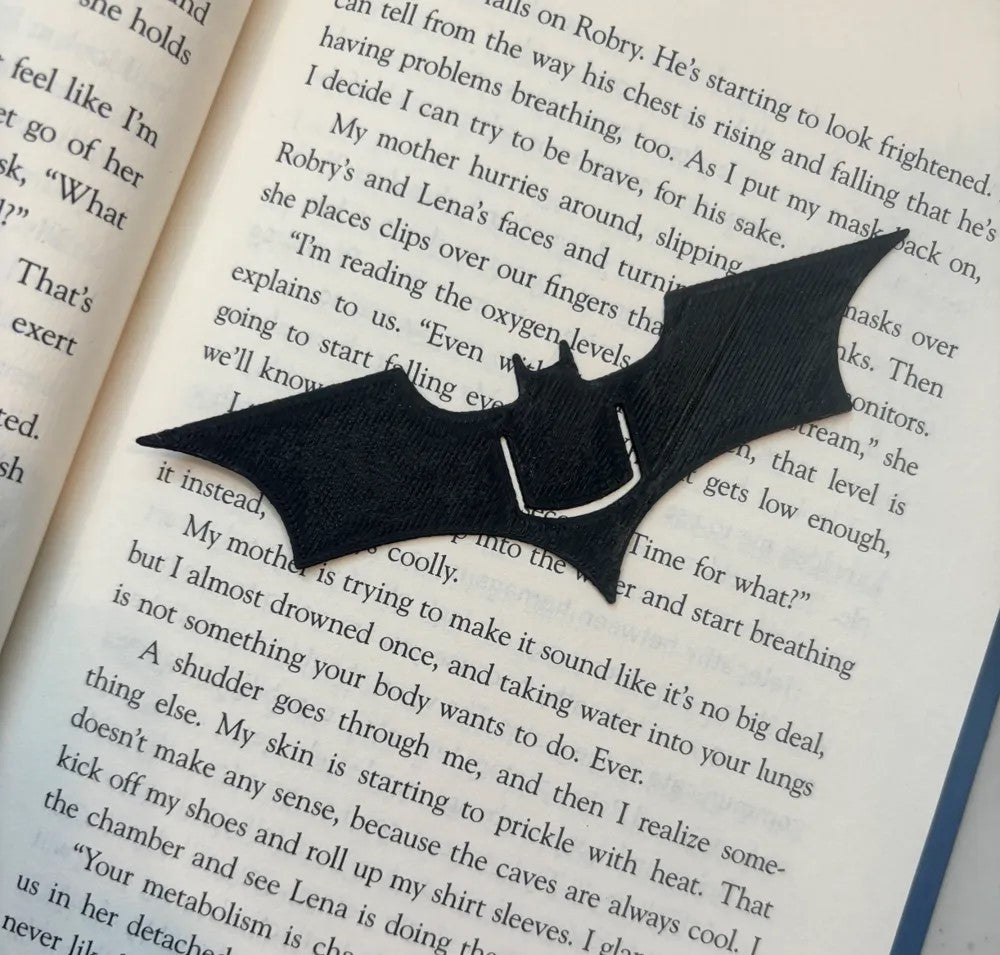 2 Pcs Dark Knight Batarang Bookmarks – Heroic Page Holders for Comic Fans -Black