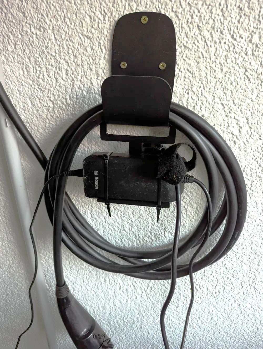 Wall Hanger for BOSCH e-Bike Standard Charger – Sturdy Plastic Mount - Black