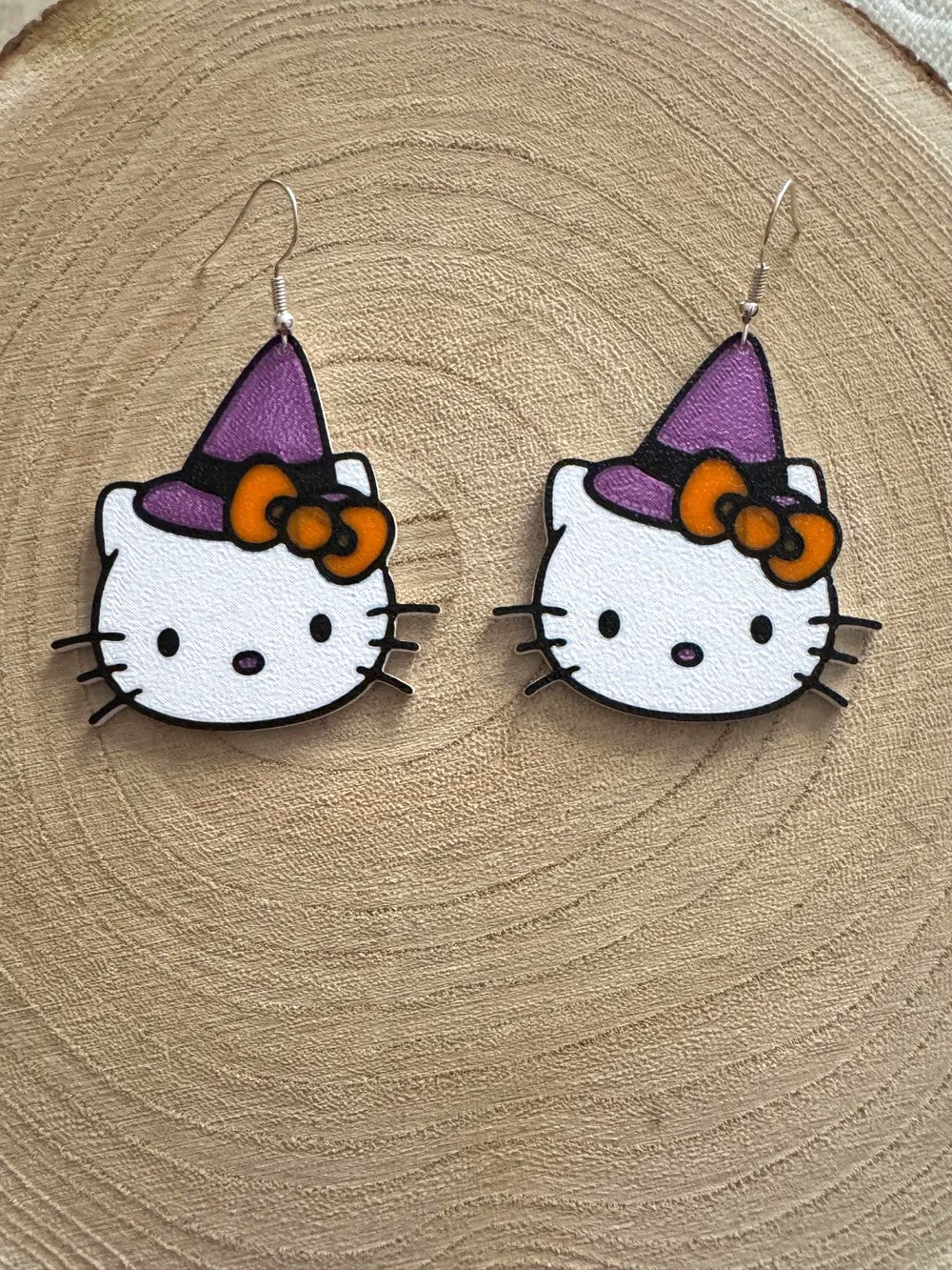 Halloween Hello Kitty Earrings – Cute Plastic Earrings with Witch Hat and Bow