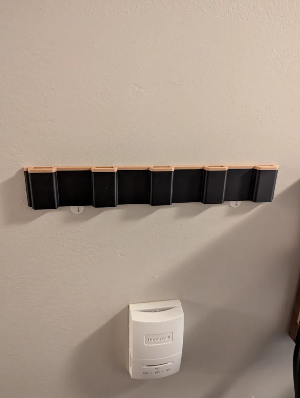 Glasses Wall Holder – Secure Eyewear Storage Rack for Home, Office, or Garage