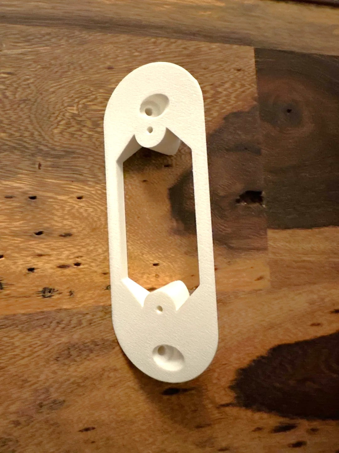 Reolink Doorbell 45 Degree Corner Wedge Mount – Durable Plastic Bracket