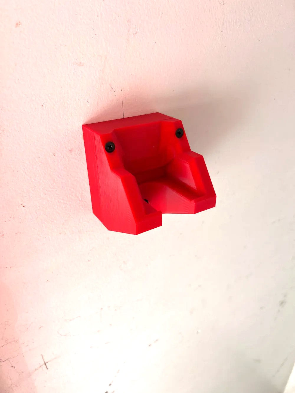 Milwaukee String Trimmer Mount Spacer – Secure & Sturdy Storage Solution