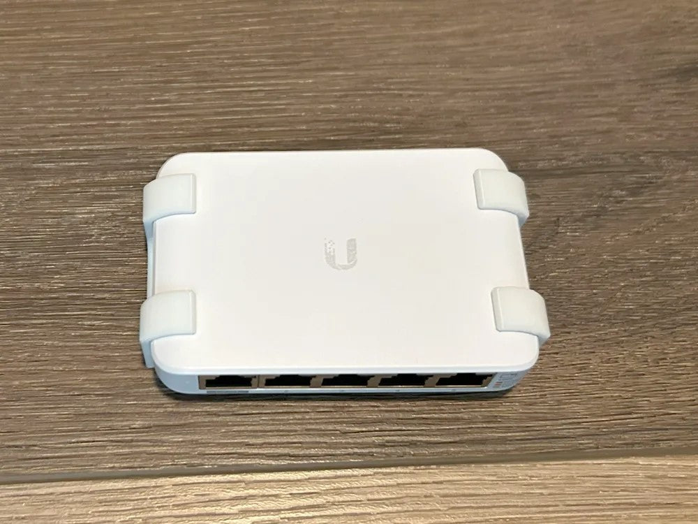 Ubiquiti Unifi Flex Mini Wall Mount USW-Flex-Mini - Wall Mount Bracket for Unifi
