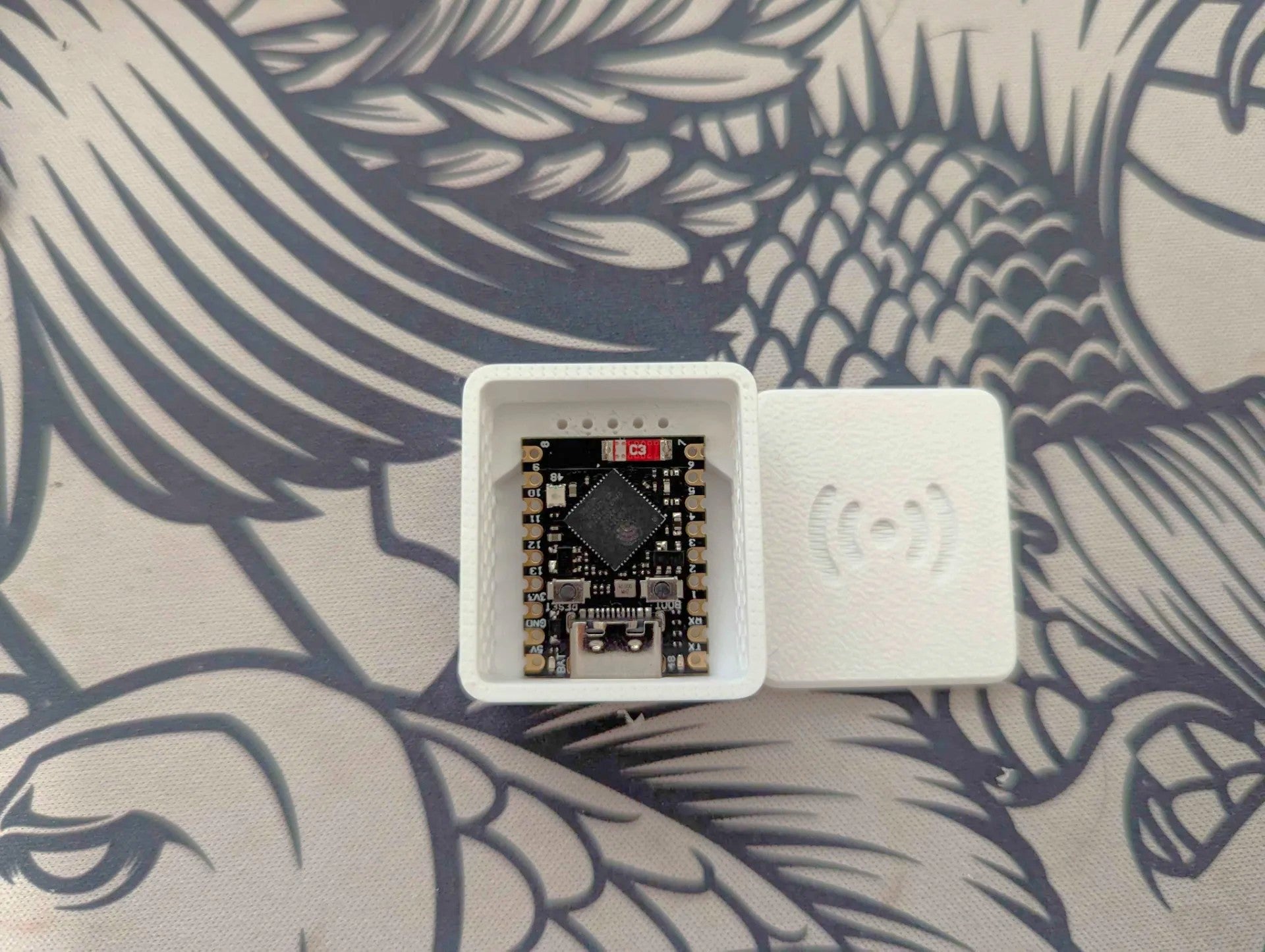 Compact LD2410C Case for ESP32 C3 Super Mini & LD2410C Radar – Plastic Enclosure
