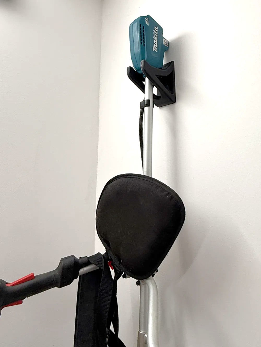 Makita Grass Trimmer Wall Mount (For DUR191U & More) - Heavy Duty Storage Bracket