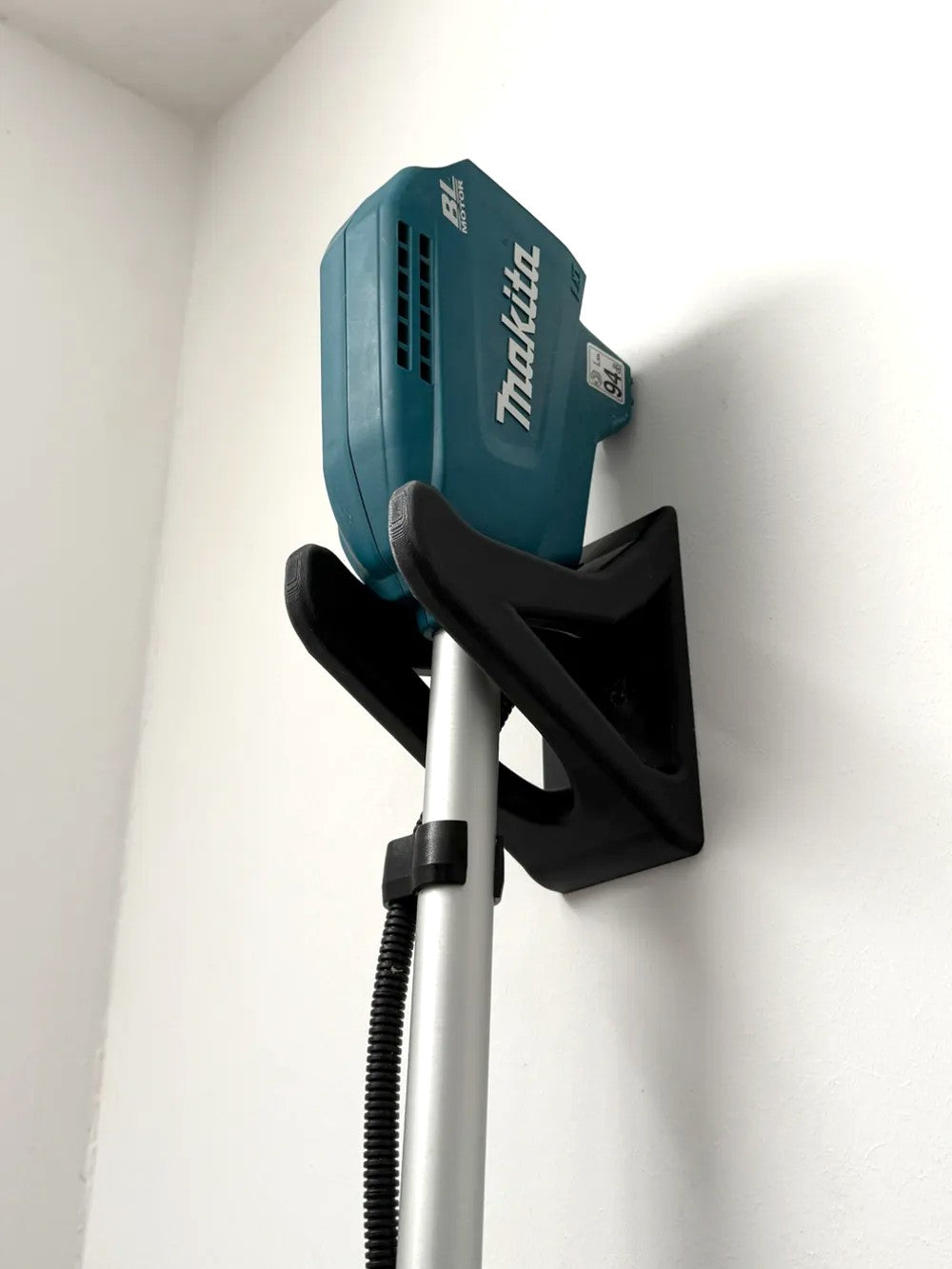 Makita Grass Trimmer Wall Mount (For DUR191U & More) - Heavy Duty Storage Bracket