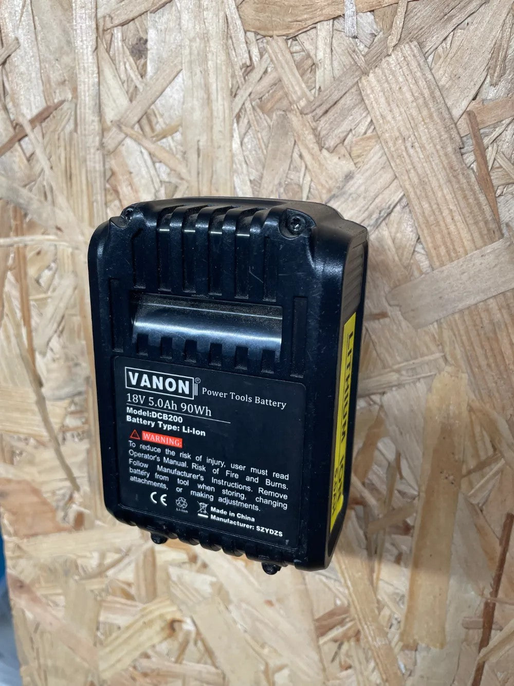 DeWalt 18V Battery Holder –Wall Mount Storage Rack for DeWalt Power Tool Battery