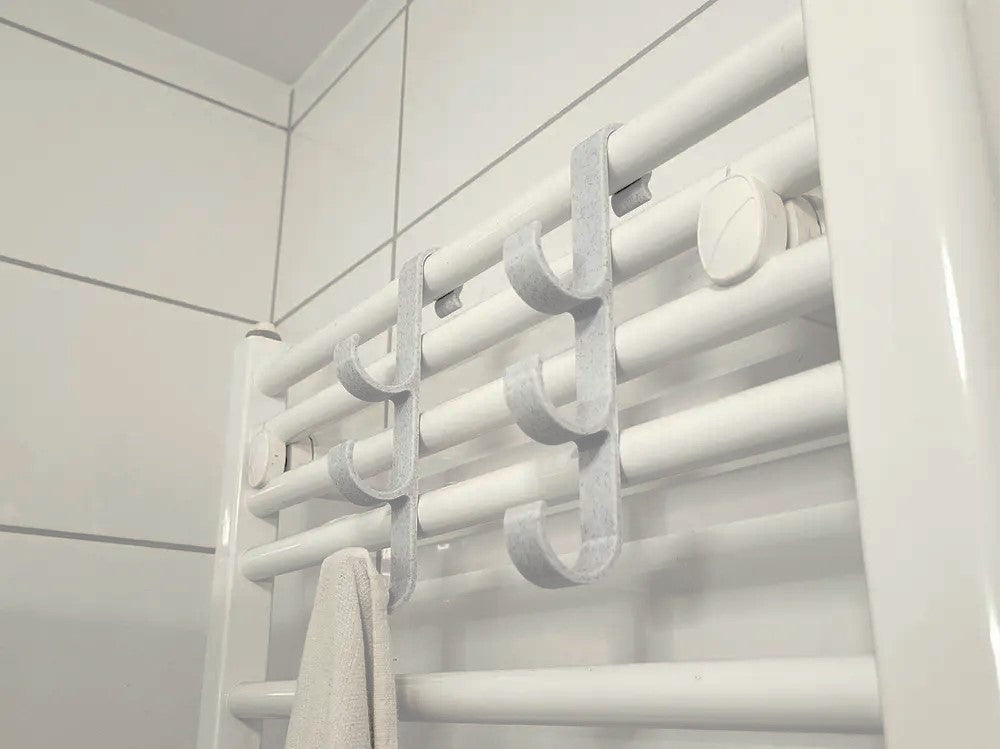 Triple Towel Hook for Bathroom Radiator – Space-Saving Design for Drying