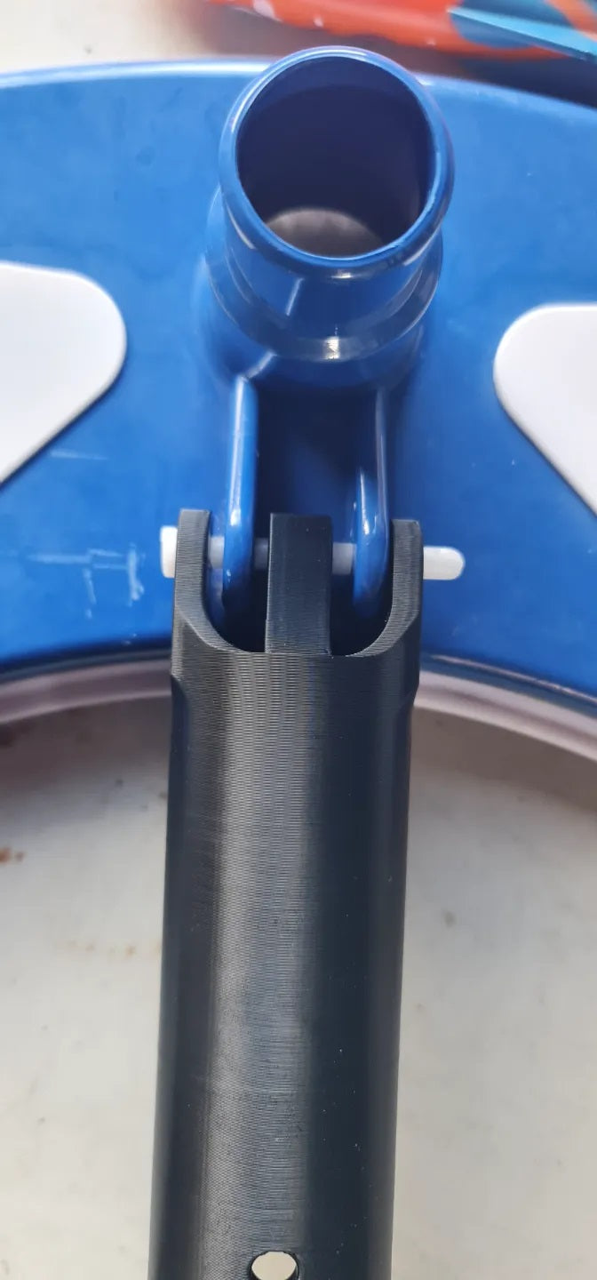Pool Vacuum/Skimmer Attachment – Efficient & Easy-to-Use Pool Cleaning Accessory