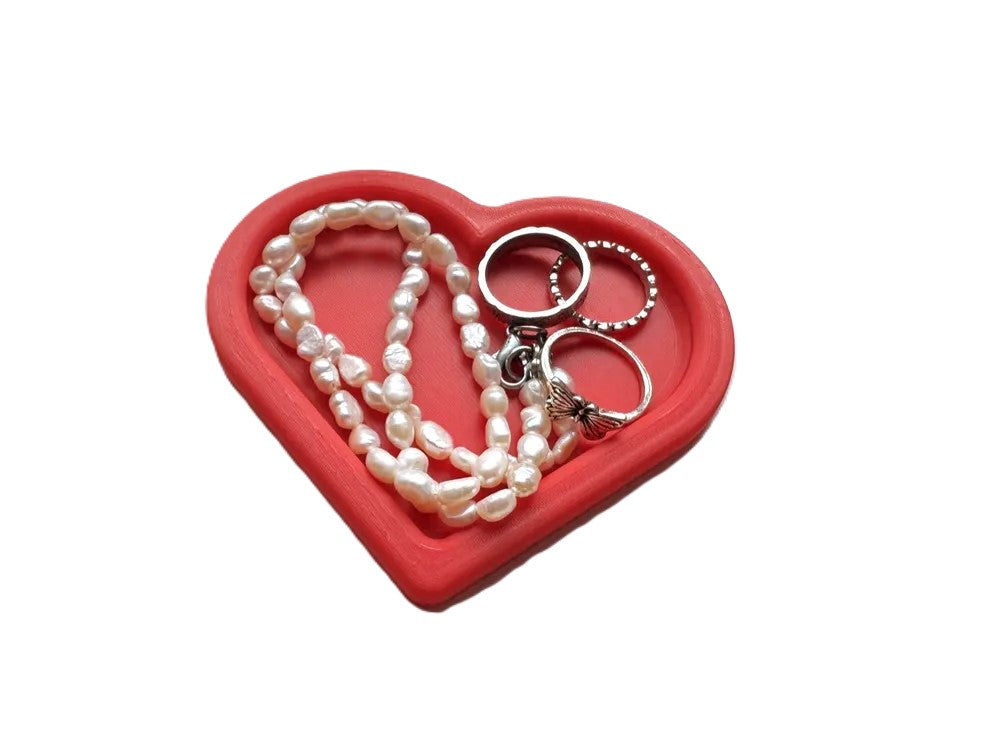 Heart-Shaped Tray for Valentine's Day - Plastic | Romantic Valentine's Gift Tray