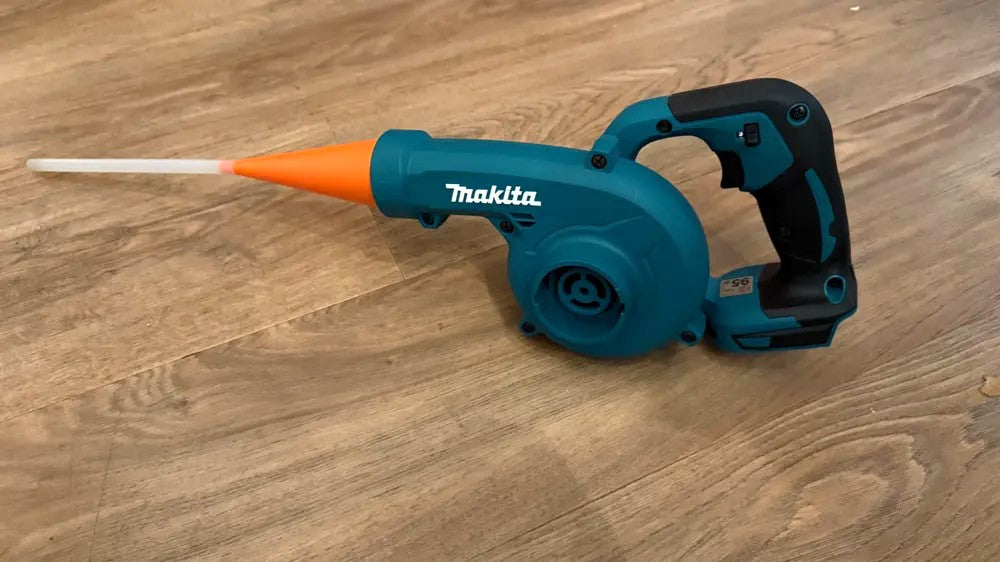 Makita DUB186 Nozzle Attachment – Precision Airflow for Efficient Cleaning