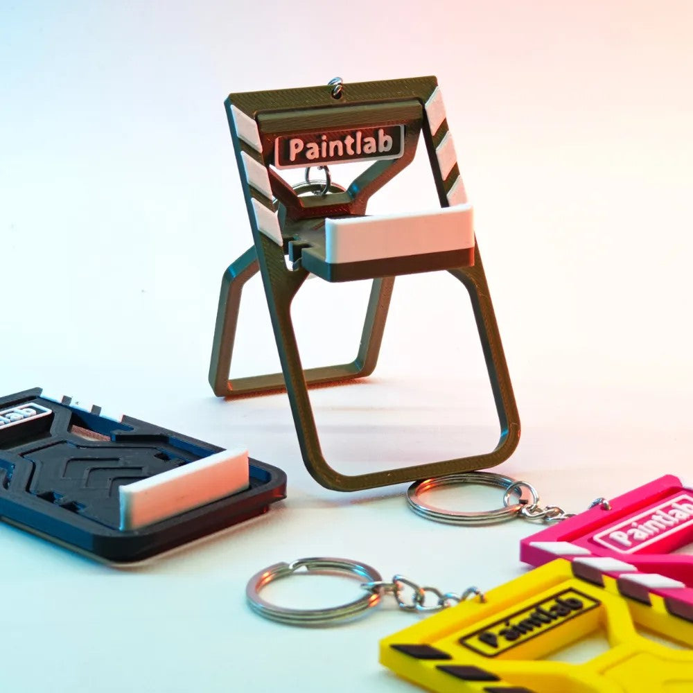 Foldable Keychain Phone Stand – Compact & Portable Phone Holder for On-the-Go Use