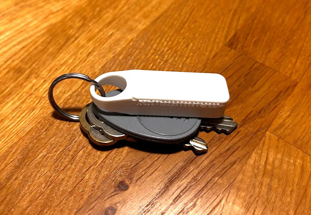 Keychain Pill Box – Compact, Portable Medicine Holder for On-the-Go Convenience