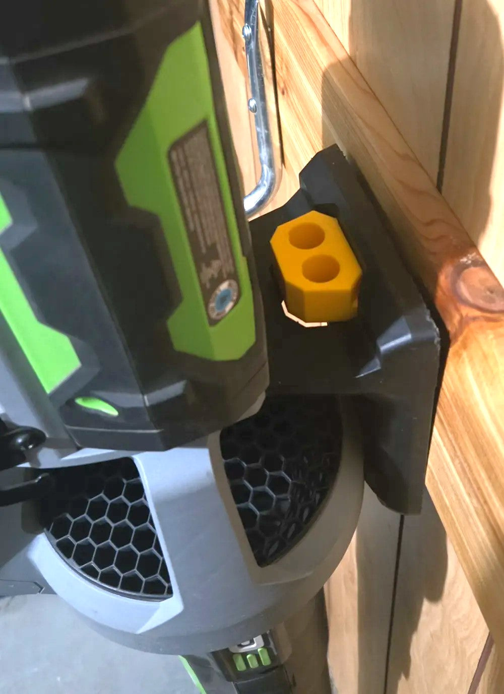 EGO 56V Leaf Blower Wall Bracket – Secure Storage Mount for Garage & Workshop