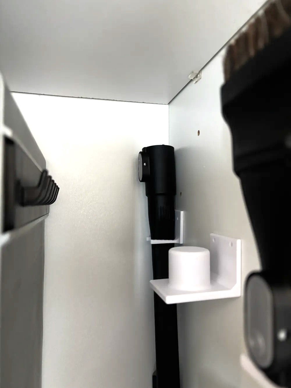 Bosch Vacuum Cleaner Attachment Holder – Universal Organizer for Accessories
