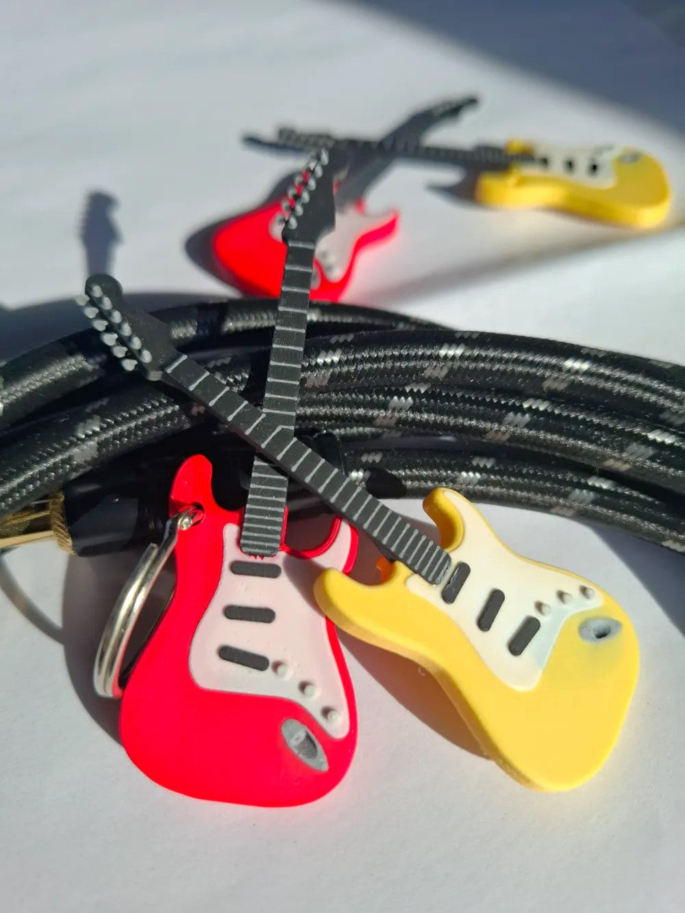 Fender Guitar Keychain – Perfect Accessory for Music Lovers - Guitar Keychain