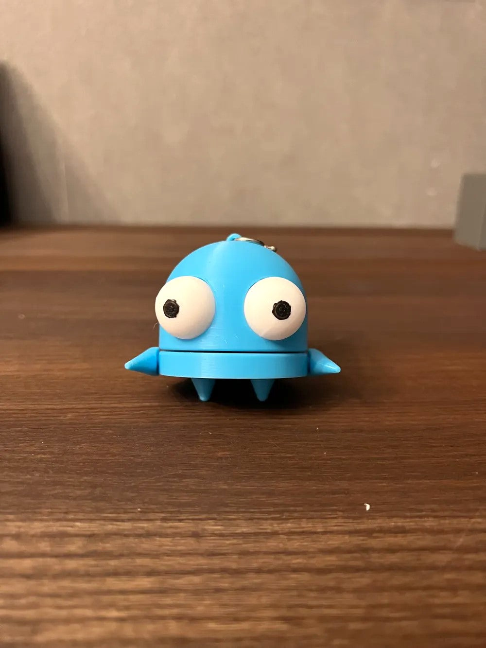 Cute Horror Game-Inspired Keychain – Spooky and Adorable Collectible