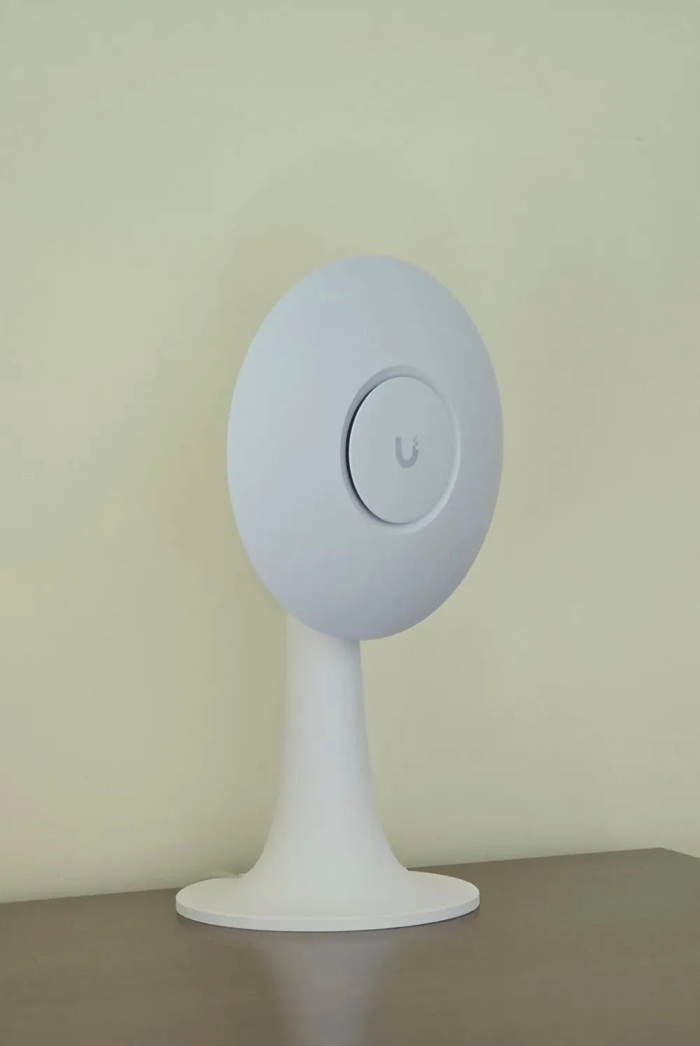 Stand for Ubiquiti Access Point – Sturdy & Stylish Desk/Table Mount