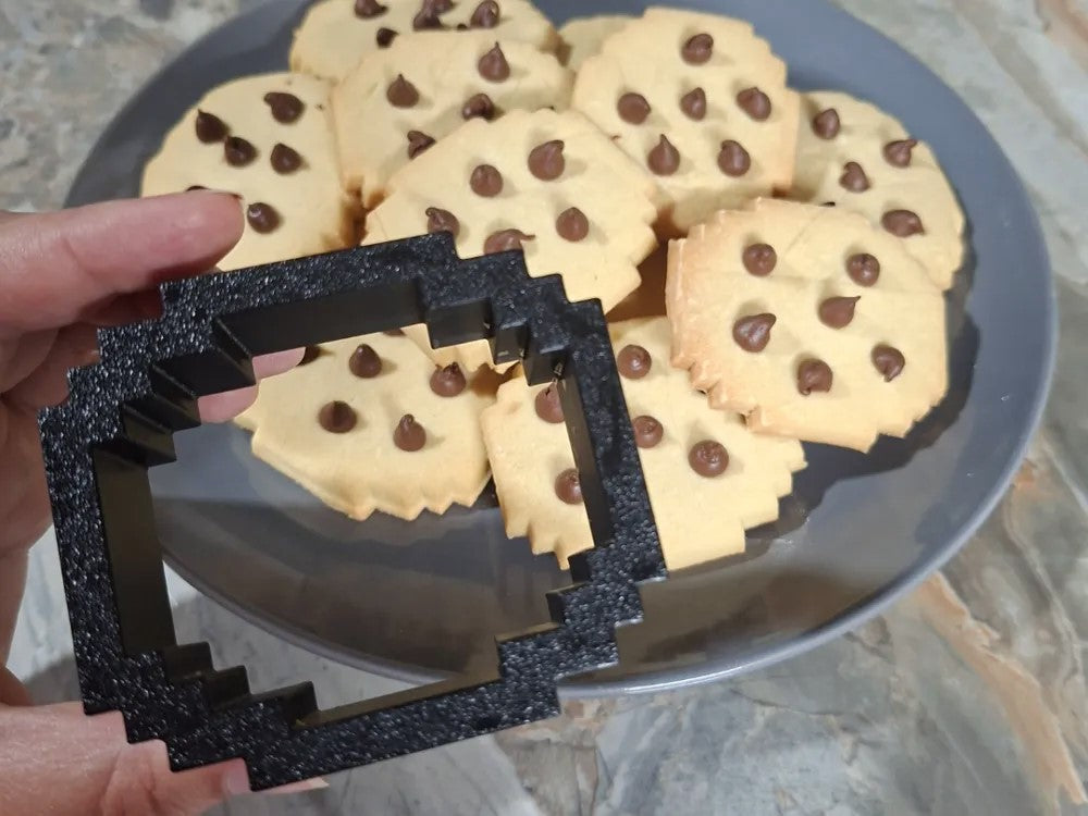 Minecraft Cookie Cutter – Fun Pixel Style Baking Tool for Cookies, Fondant