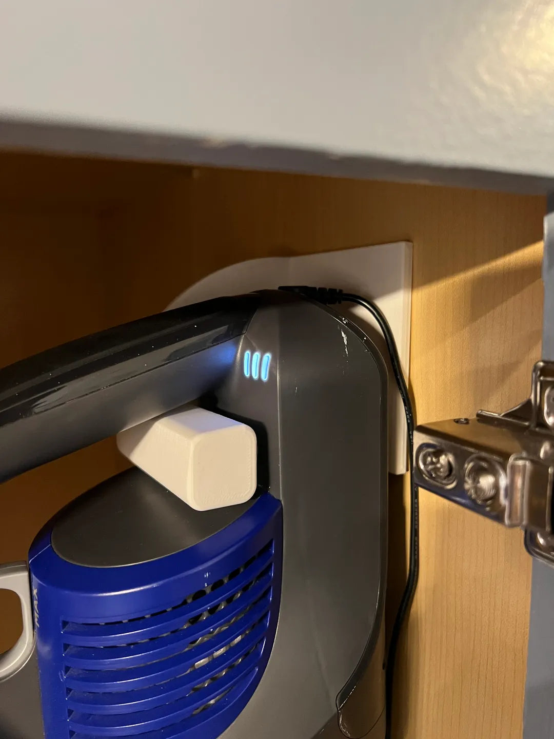 Shark Rocket Vacuum Wall Holder & Brush Head Stop – Convenient Storage