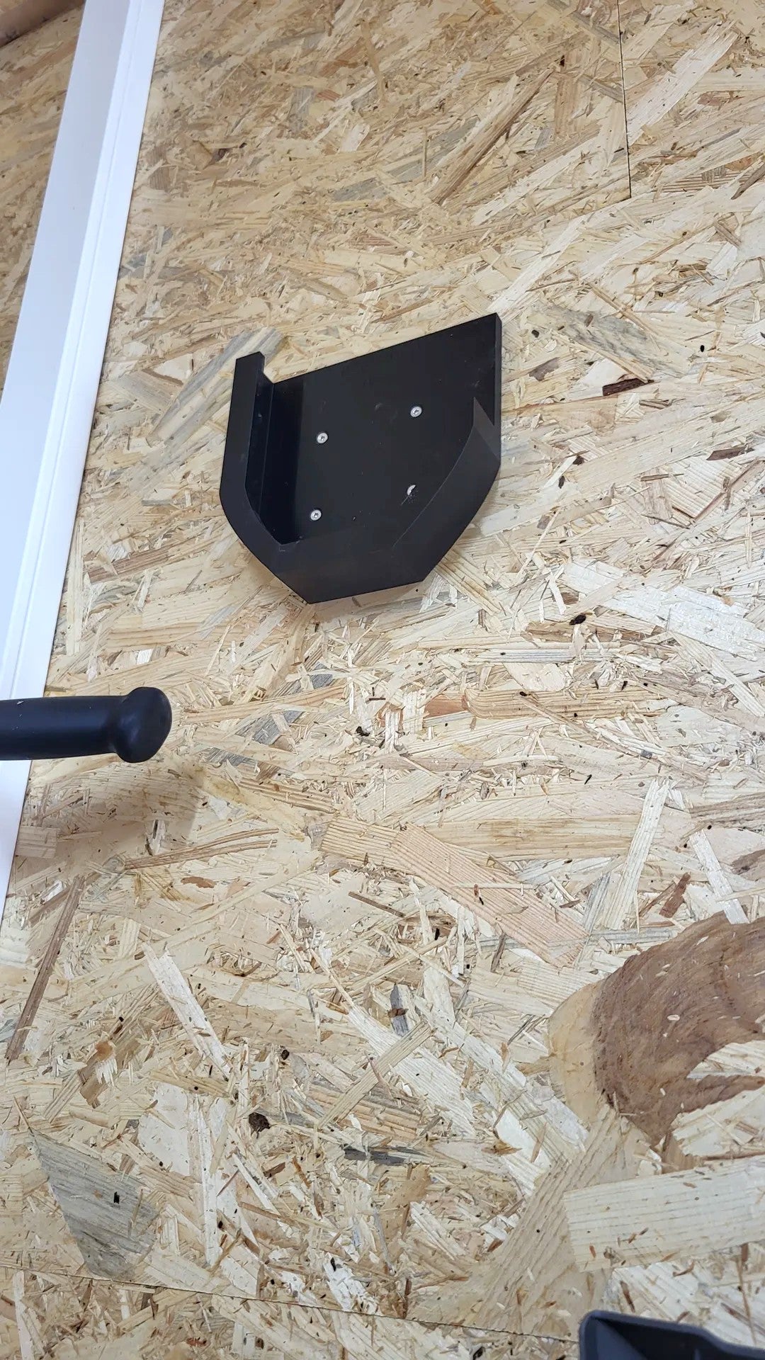 Makita DUB363 Wall Mount – Secure Storage for Your Blower - Durable Wall Mount