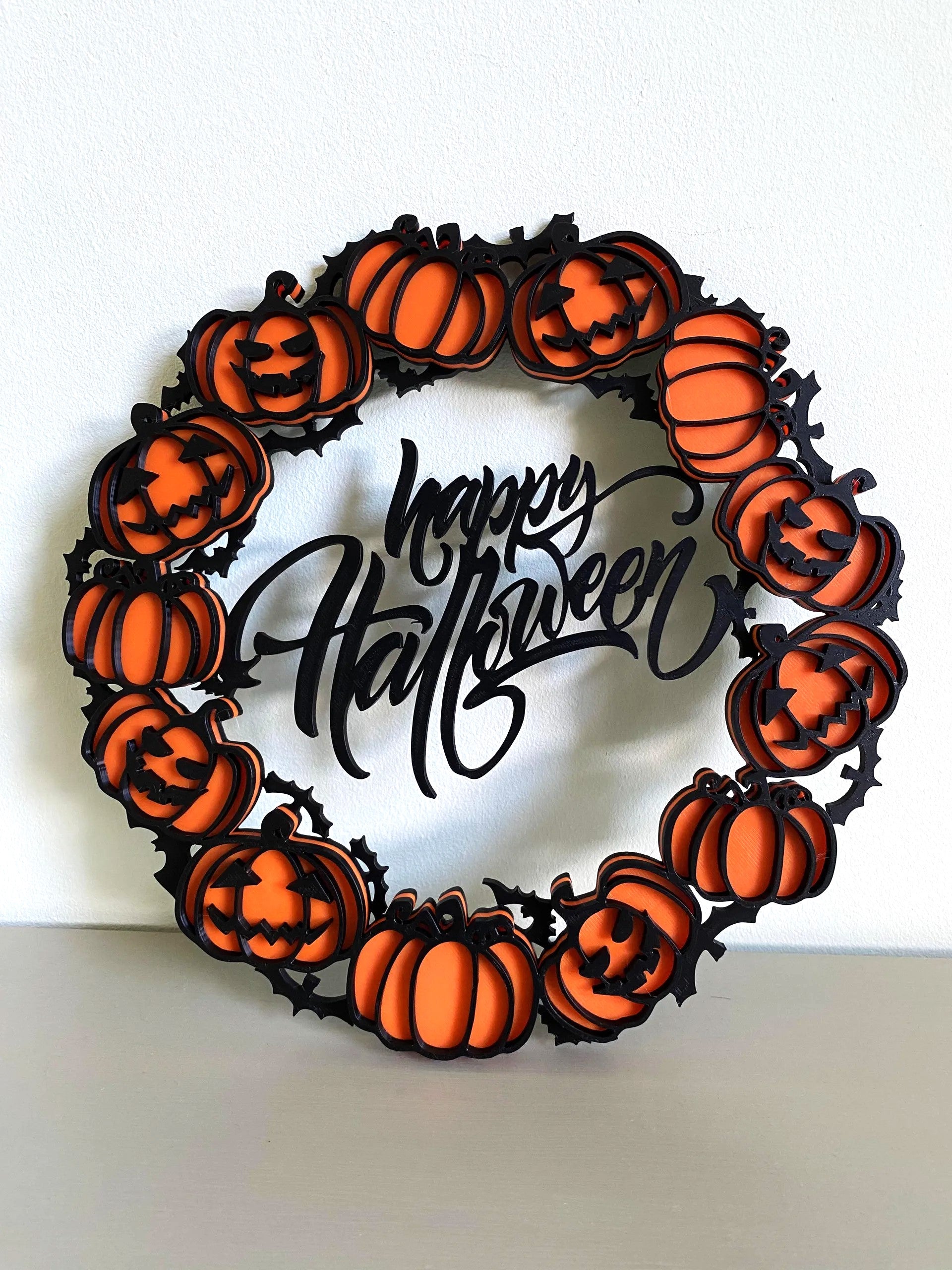 Happy Halloween Plastic Wreath – Spooky and Festive Door or Wall Decoration