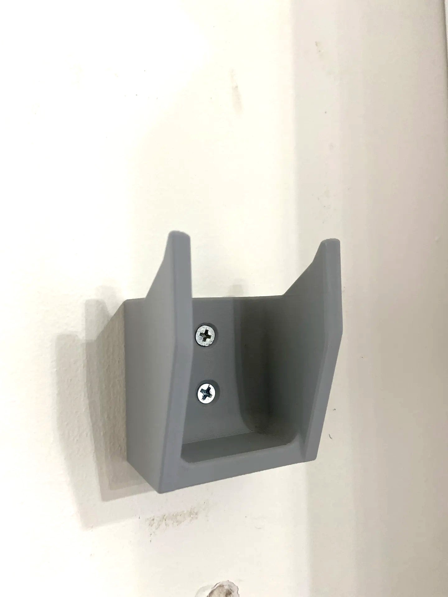 EGO 765 CFM Blower Wall Mount – Secure Storage for Your Leaf Blower