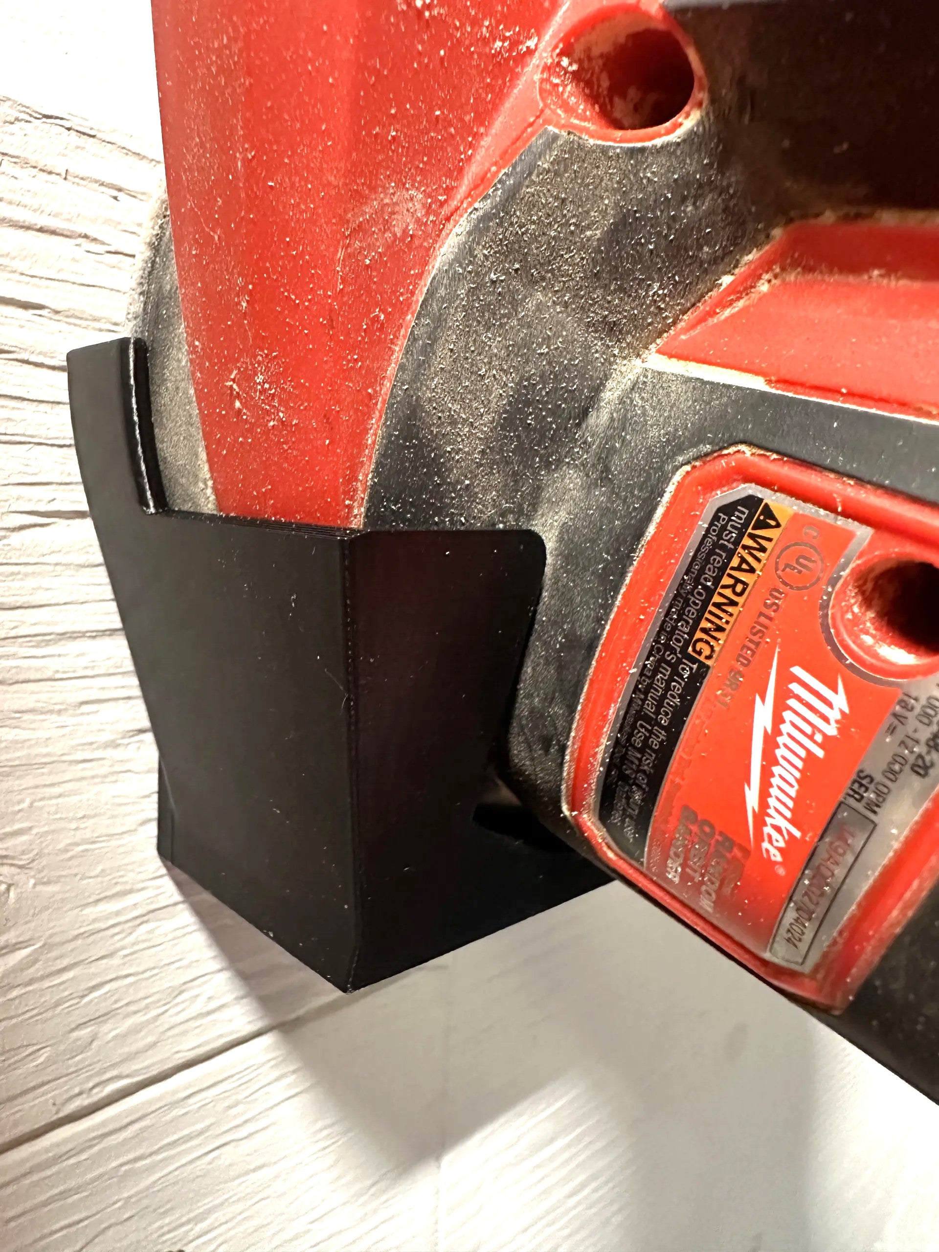 Milwaukee M18 Pegboard Sander Mount – Convenient & Secure Storage Solution