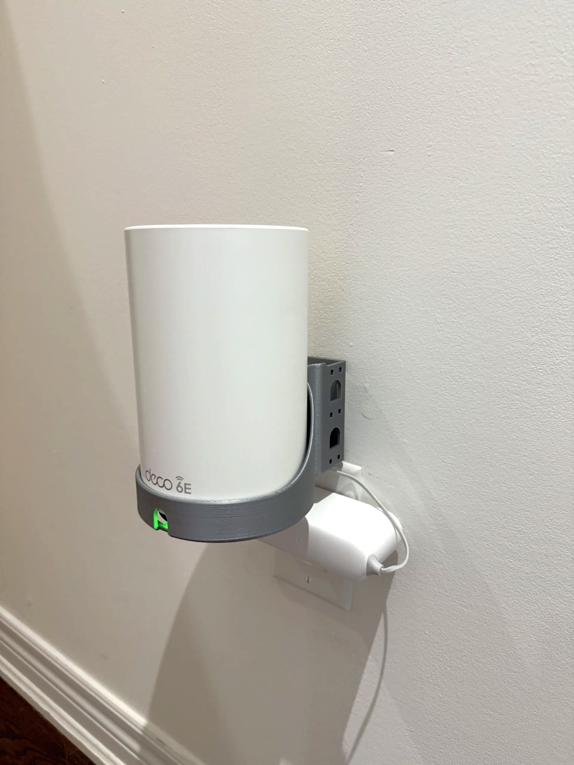 TP-Link Deco XE75 Wall Mount – Plastic Bracket for Secure and Organizing