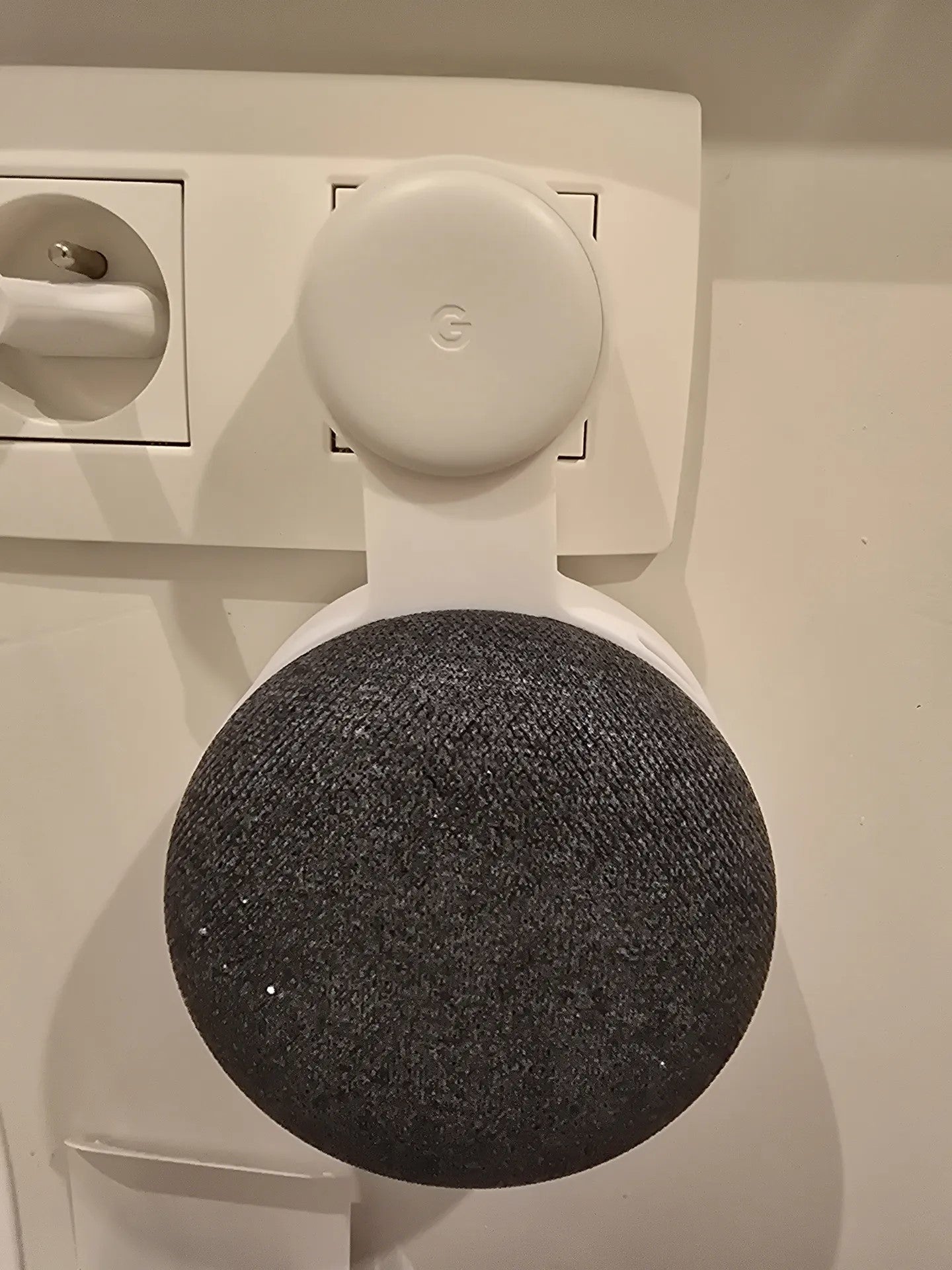 Google Home & Nest Mini Socket Wall Mount – Secure Wall Holder for Google Home