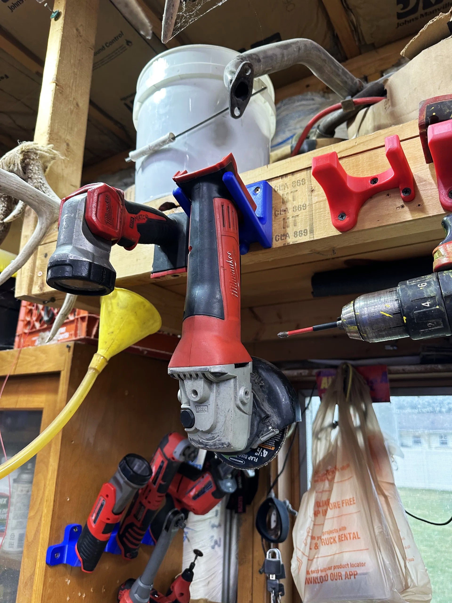 Milwaukee M18 Grinder Mount – Secure Wall Holder for M18 Cordless Angle Grinder