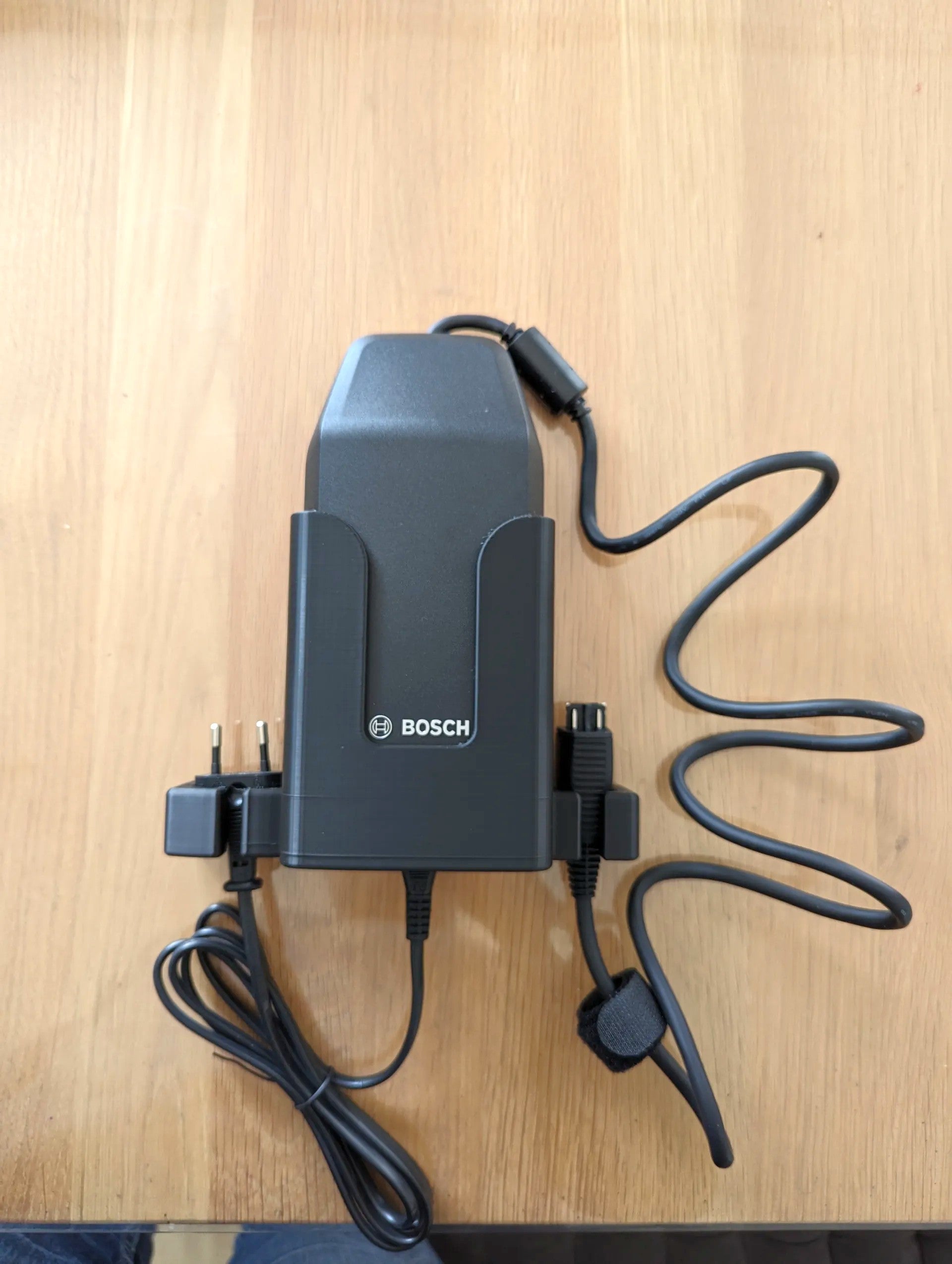 Wall Mount Holder for Bosch 4A E-Bike Charger BPC3400 – Secure Storage Bracket