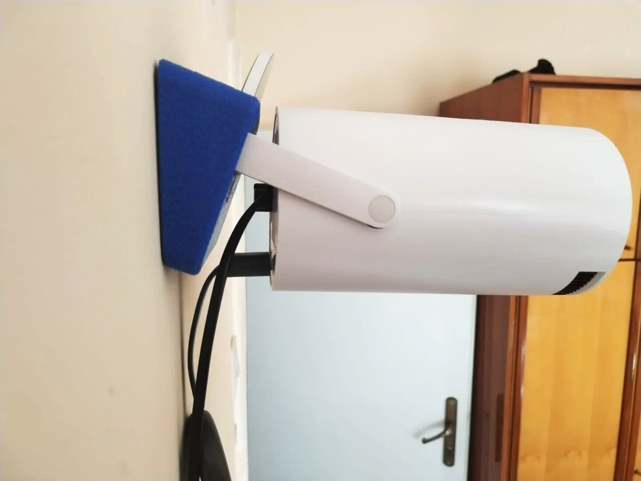 Angled HY300 Smart Projector Wall Mount - Plastic | Durable Wall Mount Clip