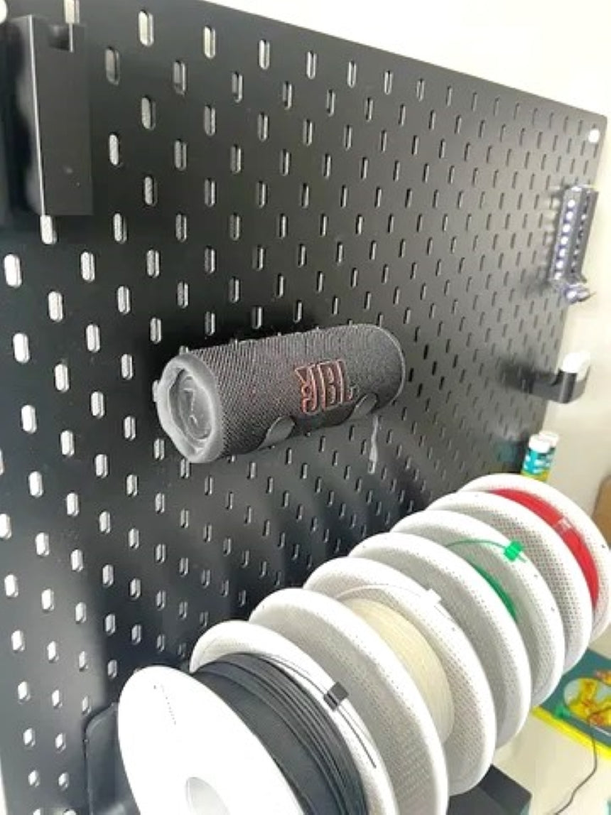 JBL Flip 6 Speaker Holder for Skadis Pegboard – Secure & Stylish Speaker Mount