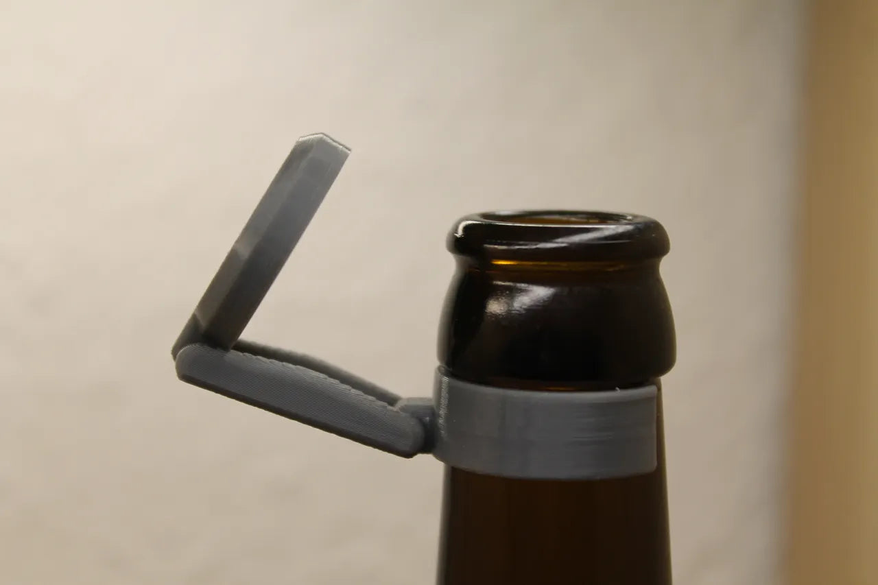 Hinged lid 3 PCS for beer bottle - Plastic Caps for Bottle