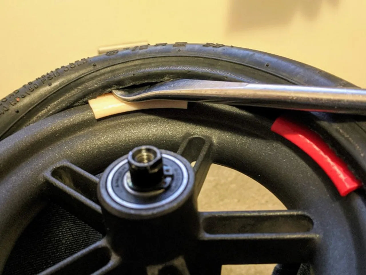 2 Pcs Rim Protector for Xiaomi M365 & Pro Scooter – Wheel Hub Saver for Tire Changing