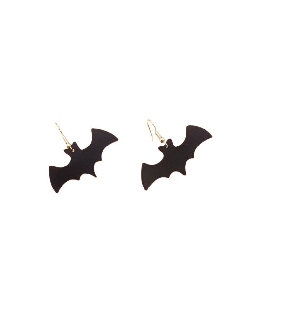 Halloween Bat Earrings - Spooky Plastic Earrings for Halloween Fun