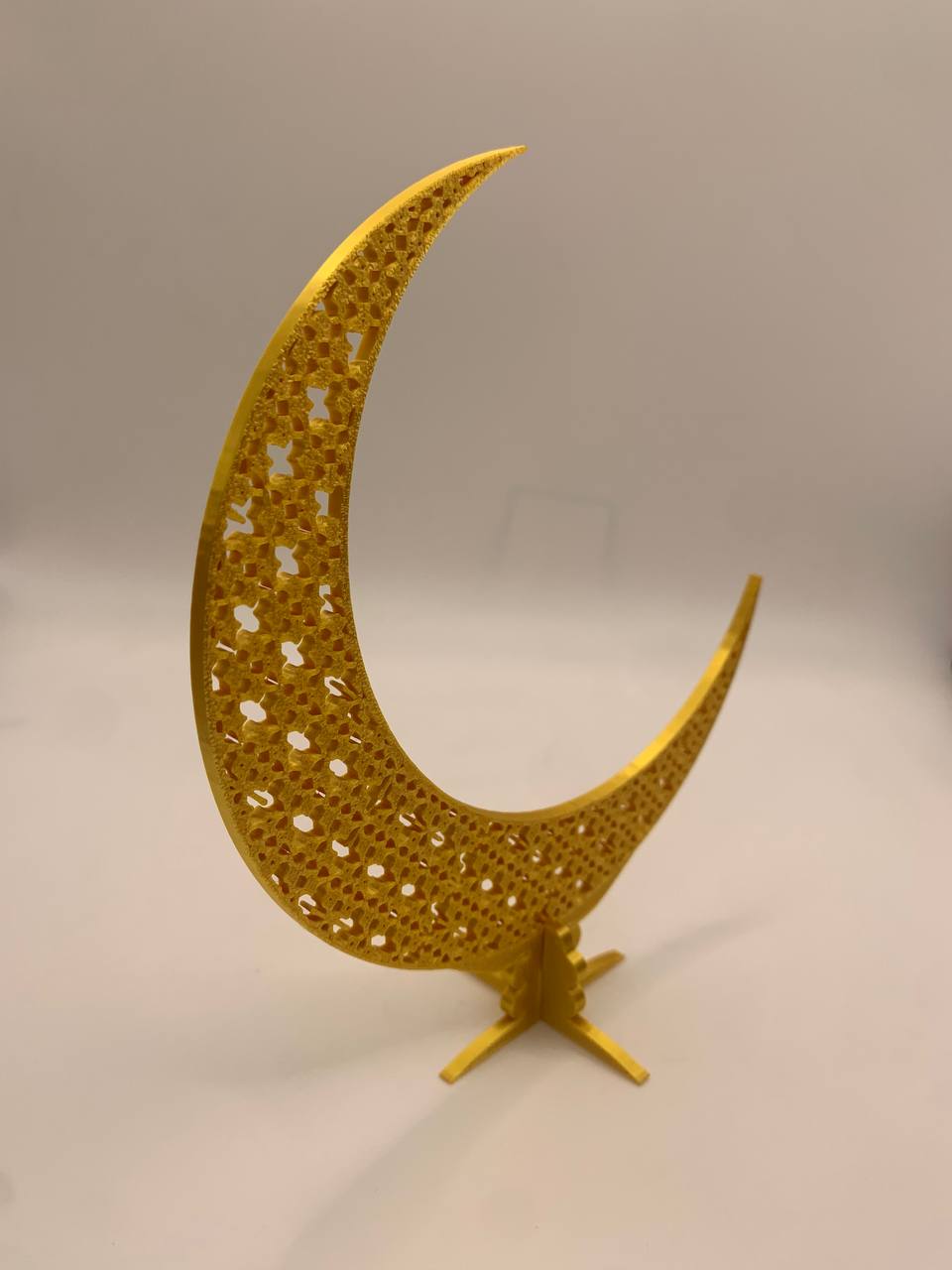 Ramadan Crescent Moon Table Decor – Elegant Islamic Decoration for Iftar & Eid Celebrations